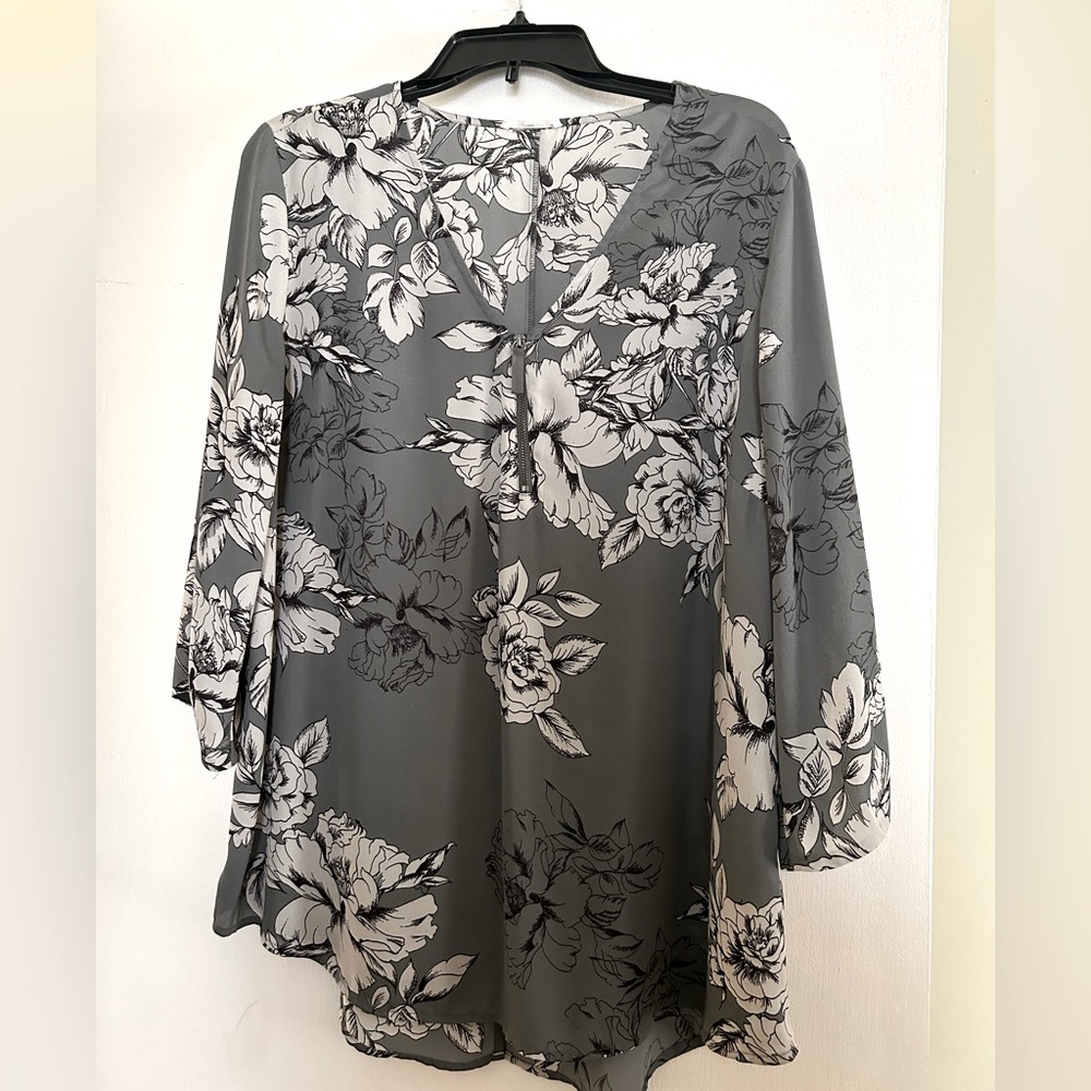 Maurices Grey Floral Blouse - XL